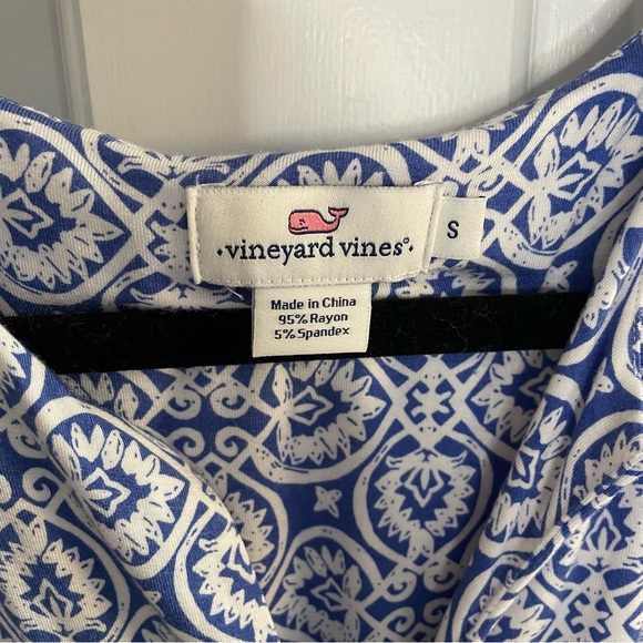 Blue and White Vineyard Vines dress - Picture 3 of 9